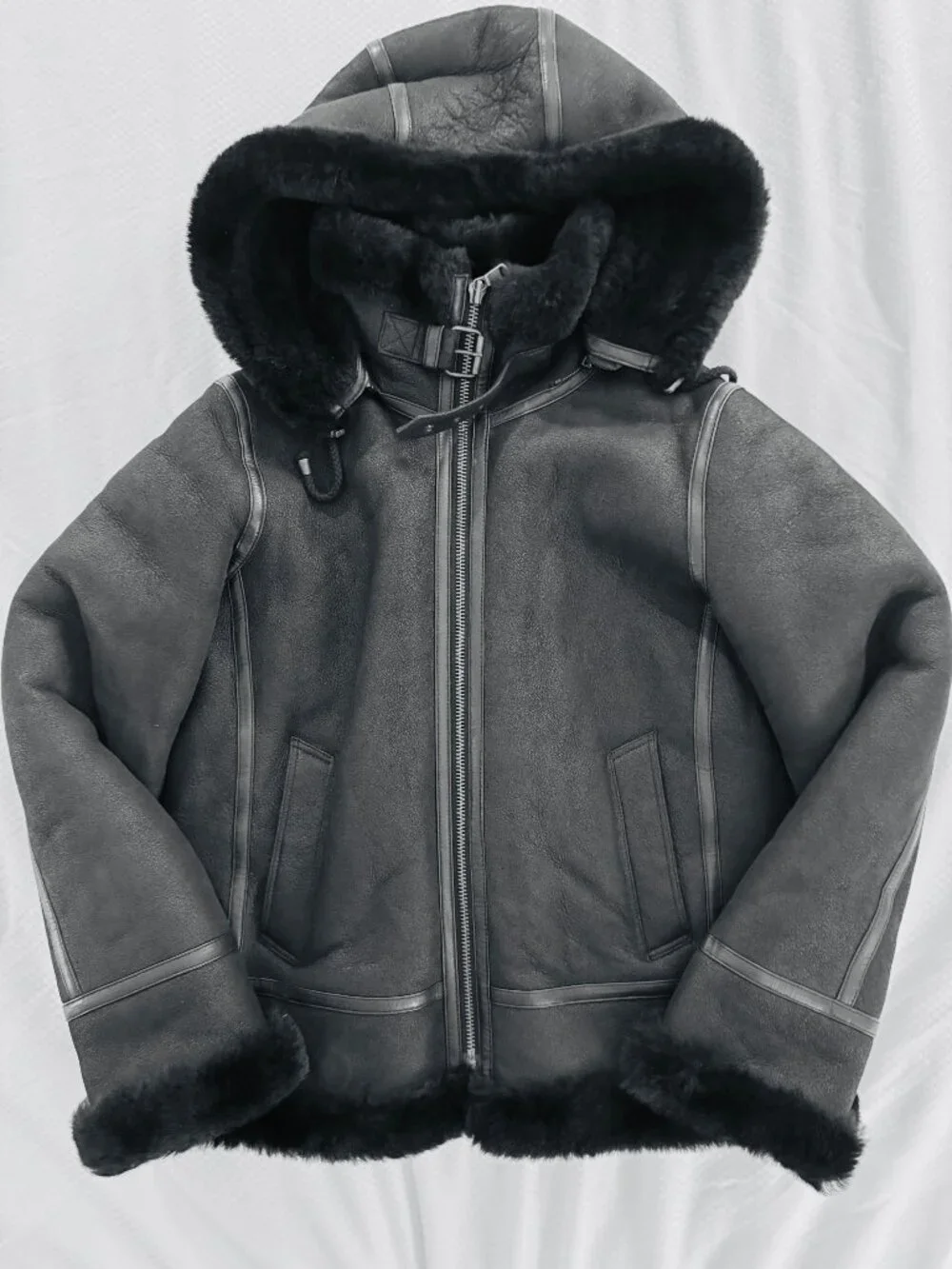 NWOT Overland Mens Classic Sheepskin B-3 Bomber Jacket in Black Large